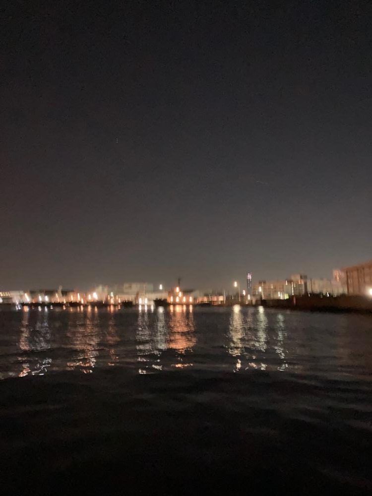 急な強風で戦意喪失