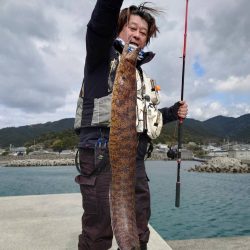 和歌山 御坊の堤防でウツボ釣り