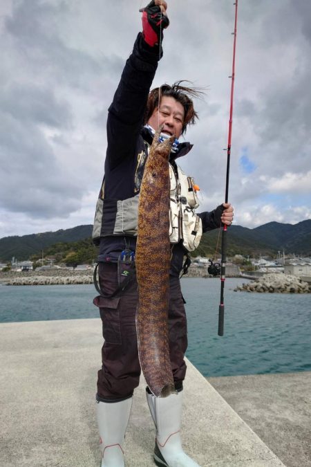 和歌山　御坊の堤防でウツボ釣り