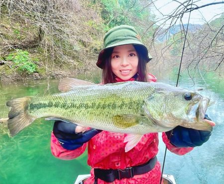 ダム釣行でブラックバスgetὁ…