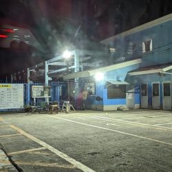 小島養魚場でアジング