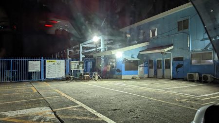 小島養魚場でアジング