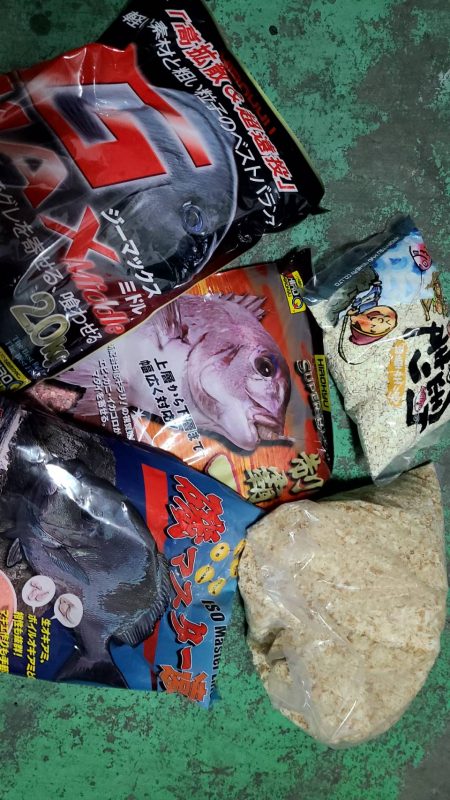 和歌山市江(吉丸渡船)で磯フカセ