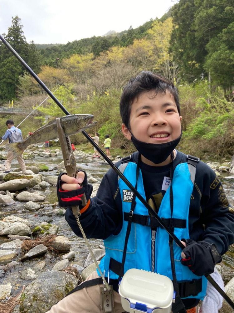 名水まつりのアマゴ釣り