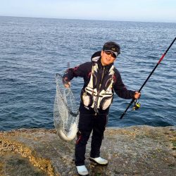 和歌山市江(吉丸渡船)で磯フカセ