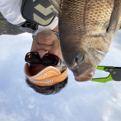 小島養魚場でトラウトサーモン狙い