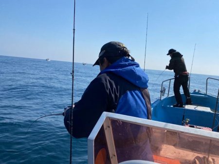 真鯛、青物、根魚の強烈な時合い有り！マハタも好調