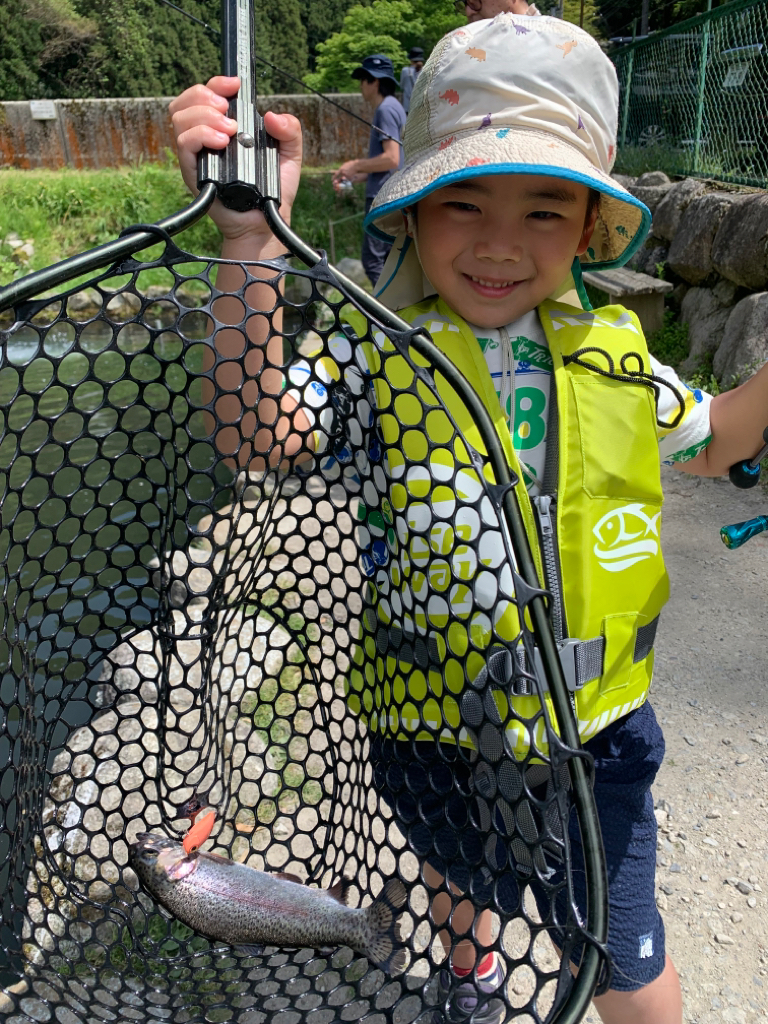 千早川でファミリーフィッシング