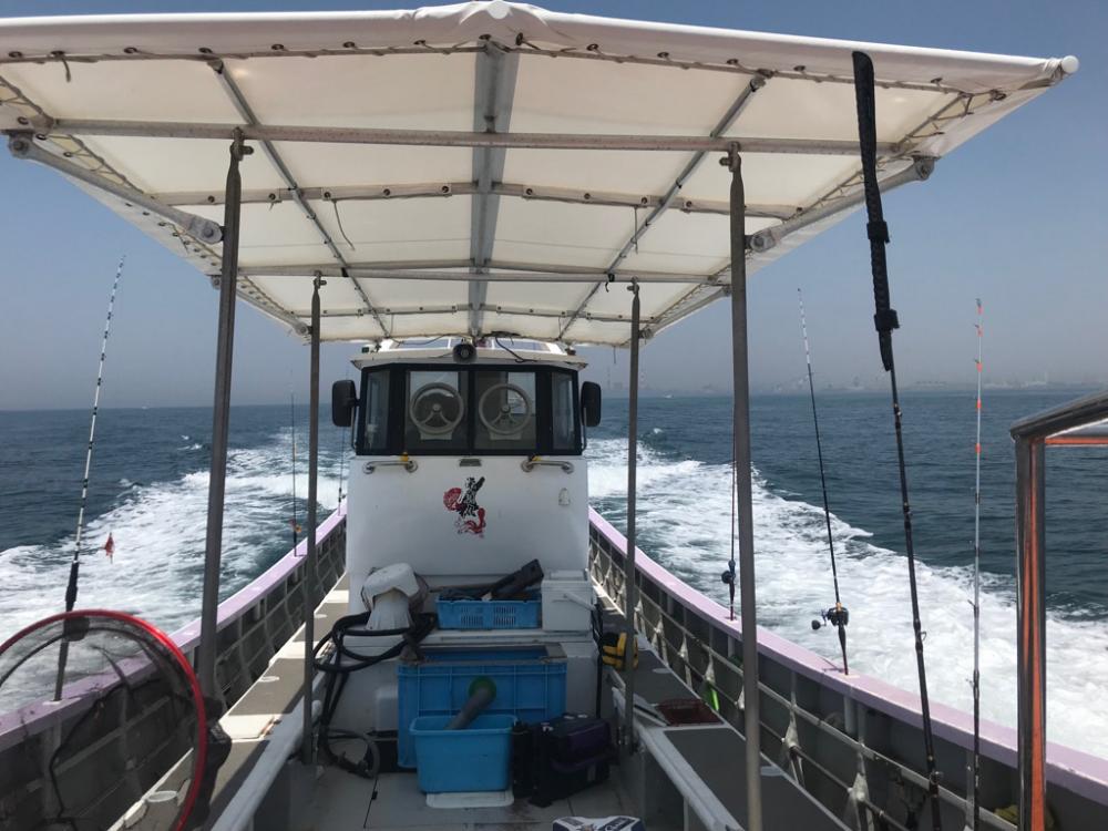 栄真丸のタコ釣り