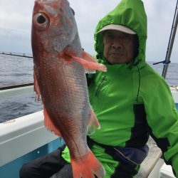 爆釣! 大ムツ クロムツ釣り! 駿河湾 中深海 大宝丸 スロージギングもOK