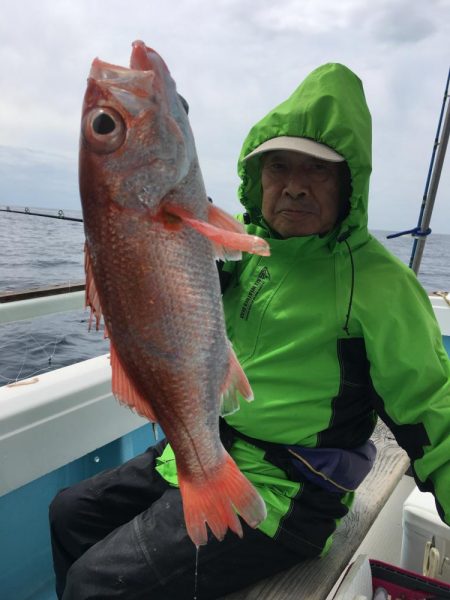 爆釣! 大ムツ クロムツ釣り! 駿河湾 中深海 大宝丸 スロージギングもOK