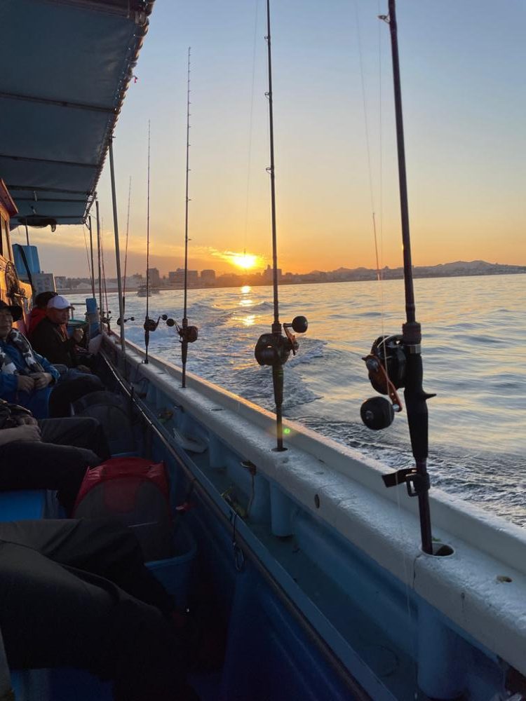 明石　船でタコ