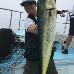 シイラキャスティングゲーム　駿河湾　ルアー船　大宝丸