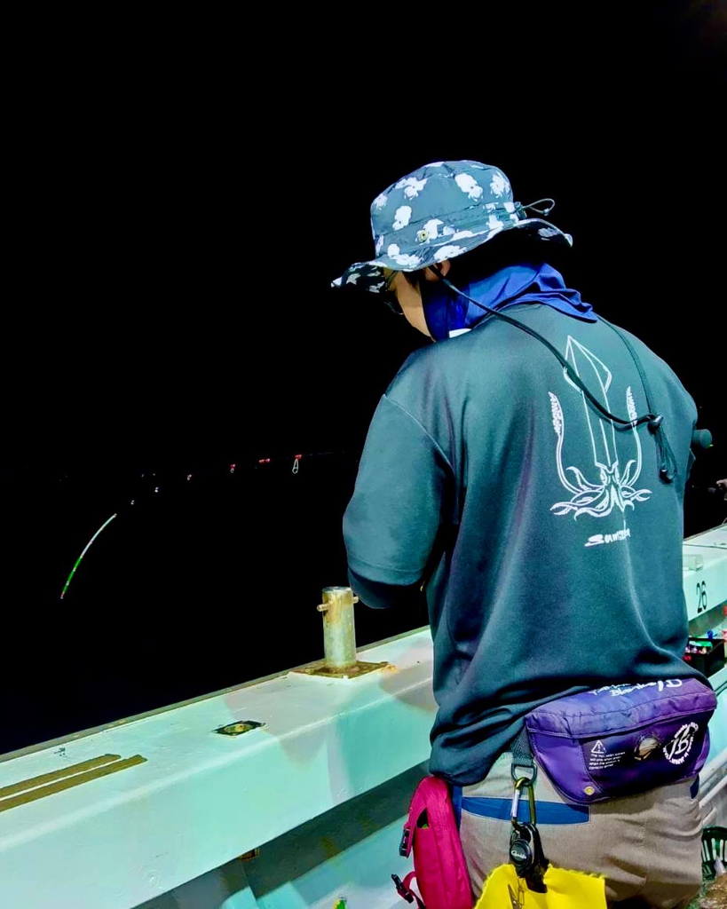 越前沖で大剣狙いのイカメタル