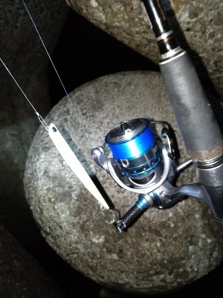 増水時はテトラ際狙いで