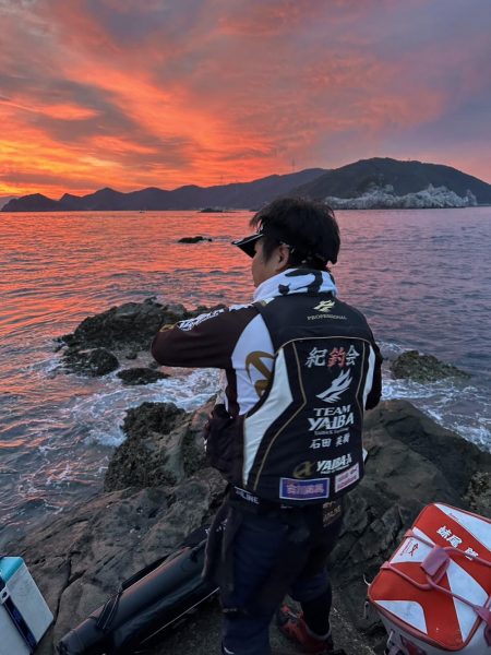 和歌山大引の磯でフカセ釣りのはずが・・