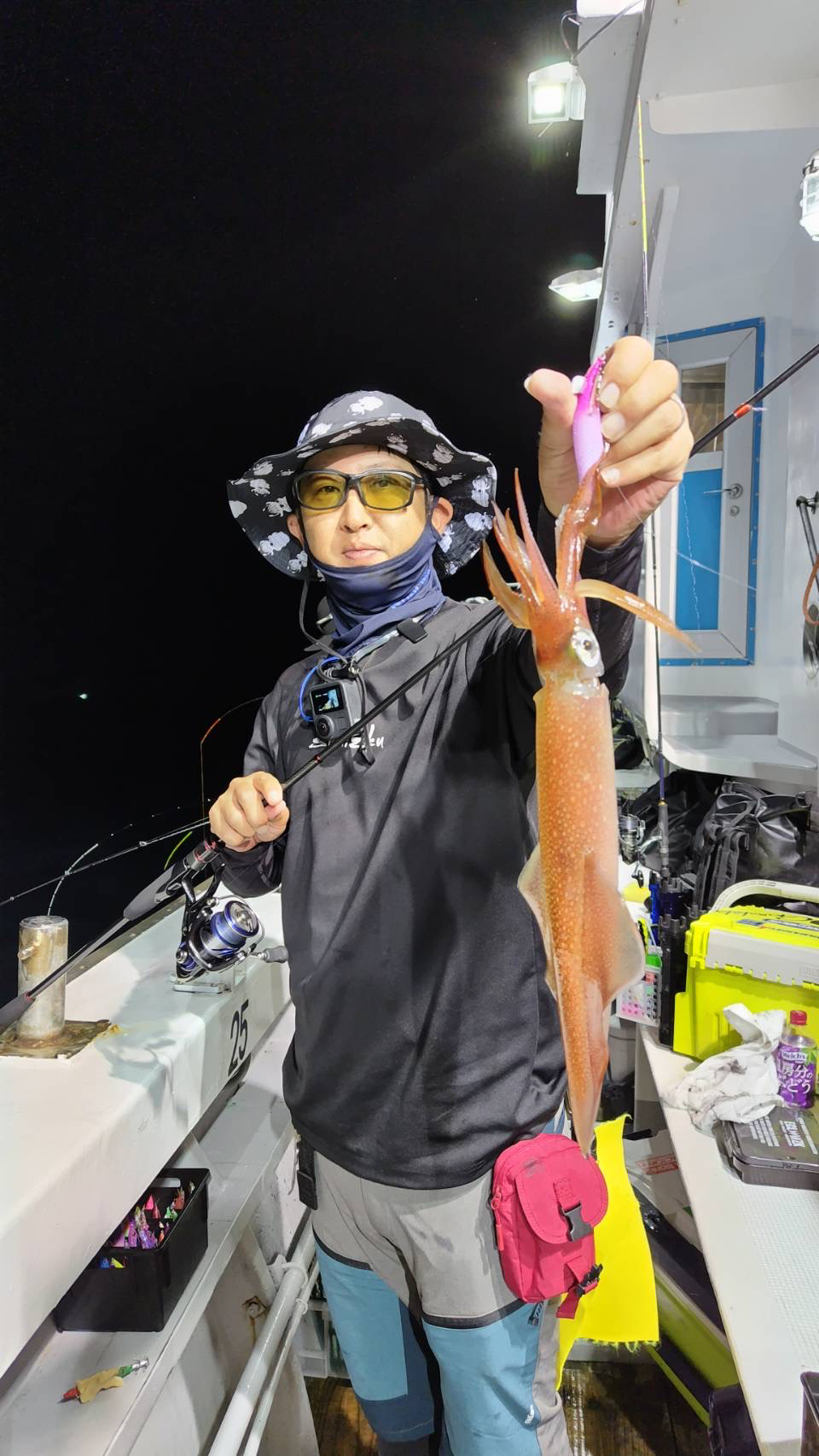 越前沖で大剣狙いのイカメタル