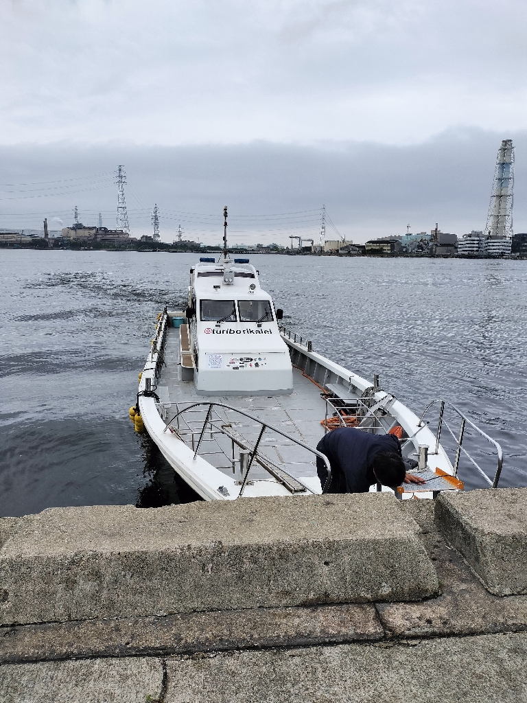 海上釣り堀でマグロ!?