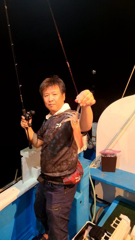 和歌山市江（吉丸渡船）でイカメタル