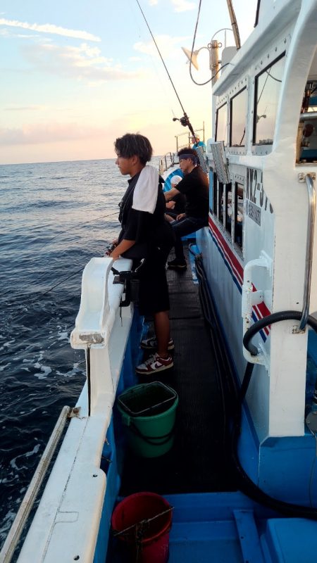 和歌山市江（吉丸渡船）でイカメタル