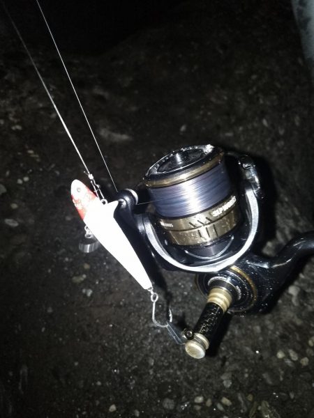 沈みテトラ付近でヒット