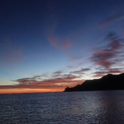 秋を感じる波のうねり