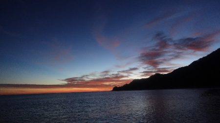 秋を感じる波のうねり