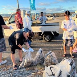 清掃活動：和歌山県有田川で鮎釣りと手長エビ…