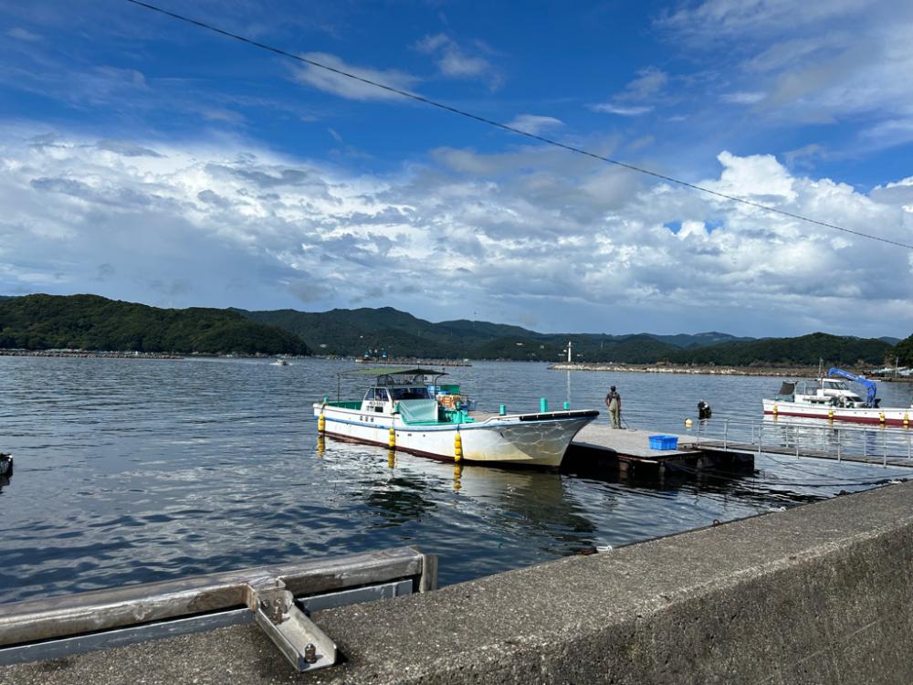 海上釣り堀　辨屋