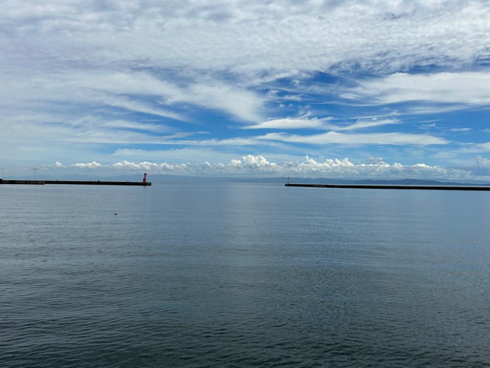 久しぶりの淡路島　津名港バスターミナル裏
