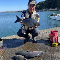 和歌山県串本出雲(谷口渡船)でグレ釣り