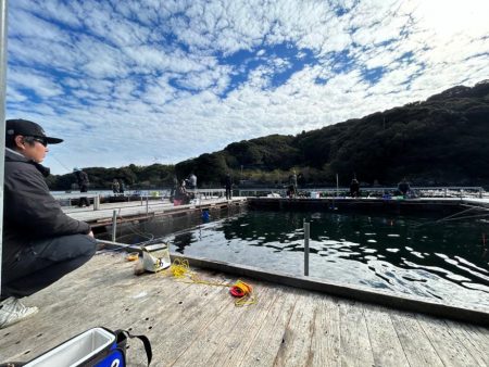 海上釣り堀辨屋