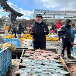 海上釣り堀 海恵
