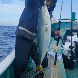 和歌山有田「大南荘勝丸」さんでブリ