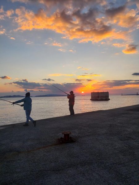 夜明け前から日没までキャスト