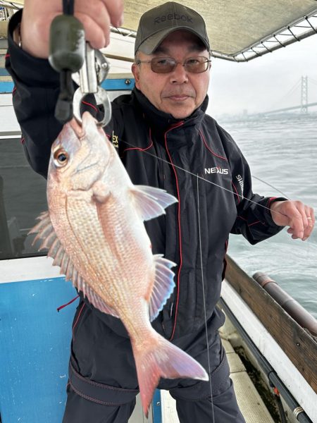 ３月２４日（日）の釣果マダイ３５cm船中２…