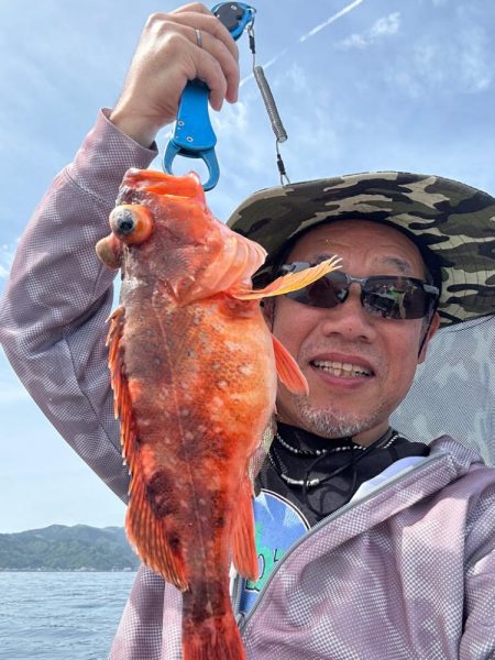 マイボートでノッコミ真鯛狙い!