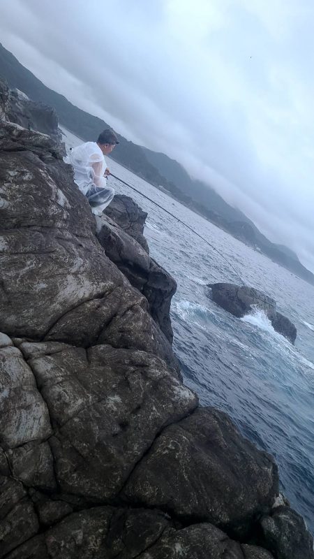 和歌山伊古木の地磯で夜釣り