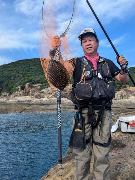 和歌山市江(吉丸渡船)で磯夜釣り