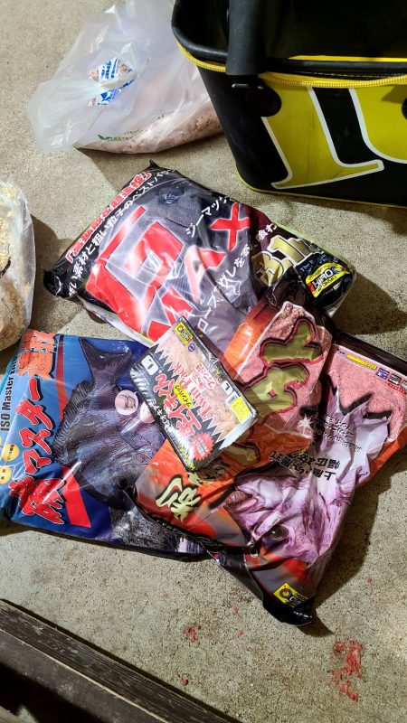 和歌山市江(吉丸渡船)で磯夜釣り