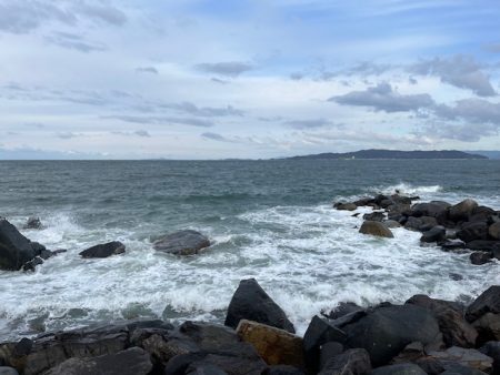 堤防からのキス釣りです