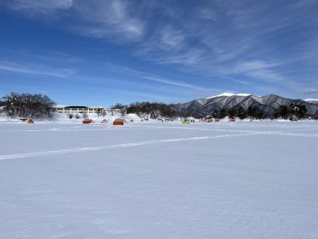 桧原湖氷上ワカサギ