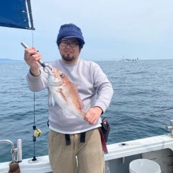 遊漁船　拓丸でジギング