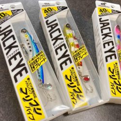 フリフリバイブ表層速巻きでハマチにゃ