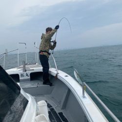 遊漁船　拓丸