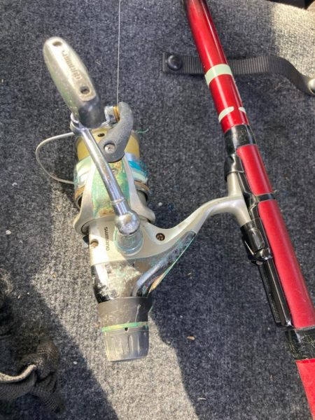 朝の投げサビキでアジ狙い