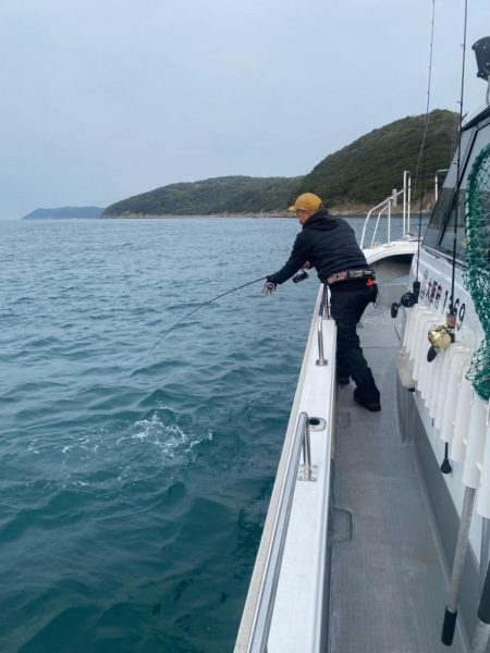 遊漁船　拓丸