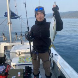 遊漁船　拓丸でジギング