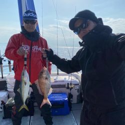 遊漁船　拓丸にて