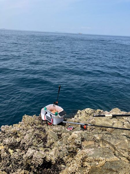 沖磯で梅雨グレ狙い